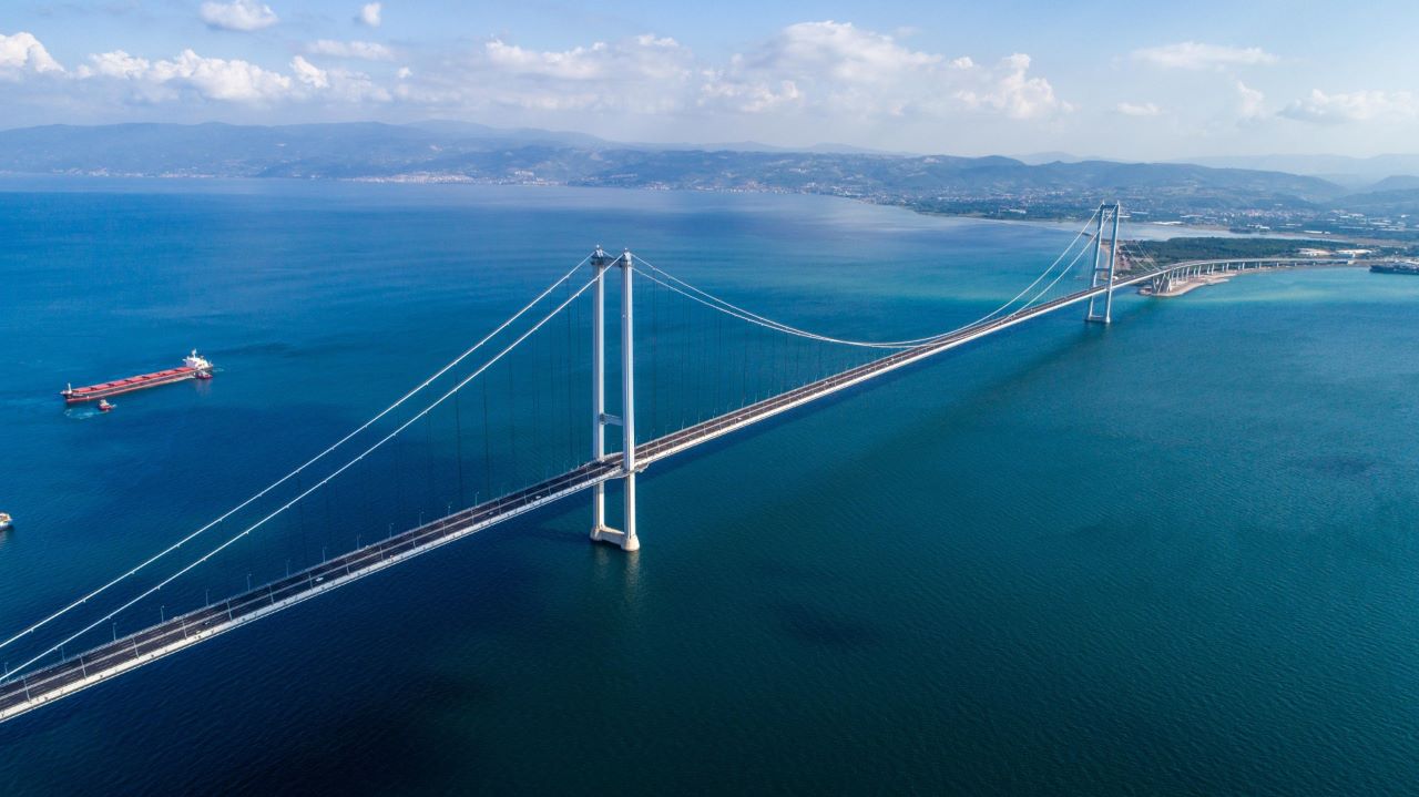 Osmangazi Köprüsü’nde Rekor: 117 Bin 537 Araç Geçti