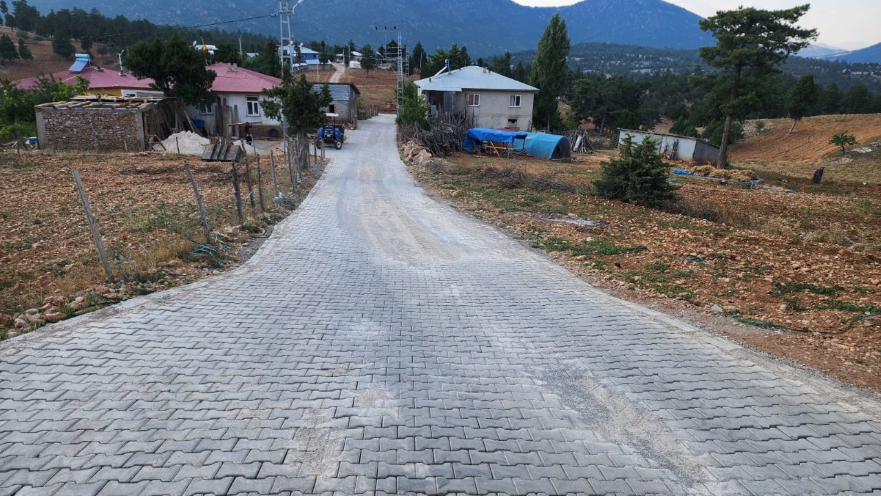 Göksun Kilit parke Yol