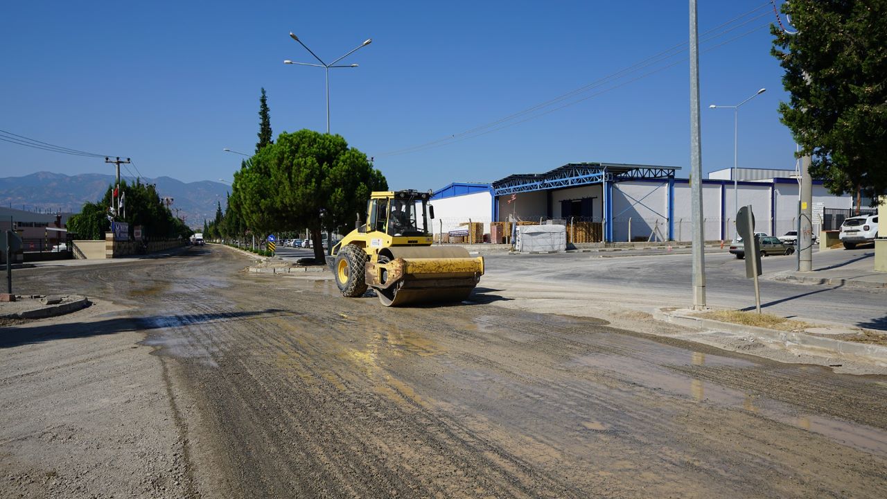 Organize Sanayi ve Kavlaklı Yolu Asfaltlanıyor