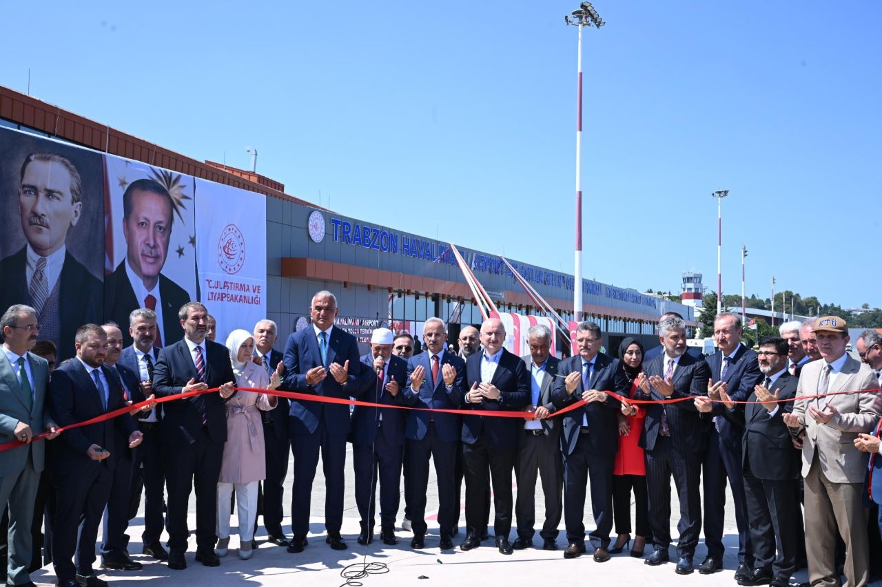 Trabzon Havalimanı Yeni Hizmet Binaları Hizmete Açıldı