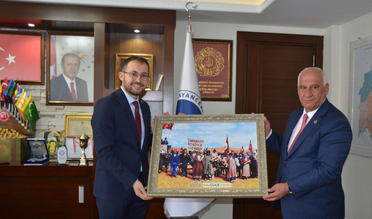 Göksun'dan Çağlayancerit'e Dost Ziyareti !