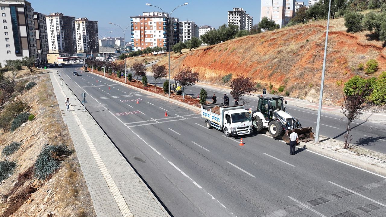 Turgut Özal Bulvarı Yeşilleniyor