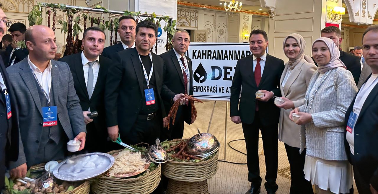 "Kahramanmaraş Usulü Siyaset: Hem Damağa Hem Gönüllere Hitap"