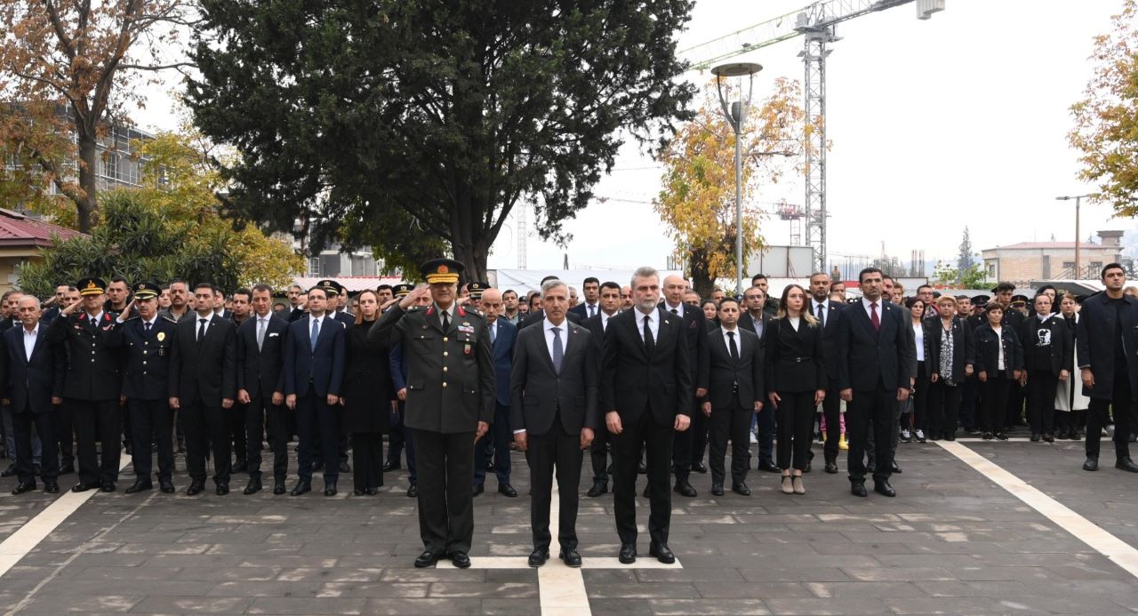 Gazi Mustafa Kemal Atatürk, Vefatının Yıl Dönümünde Törenle Anıldı