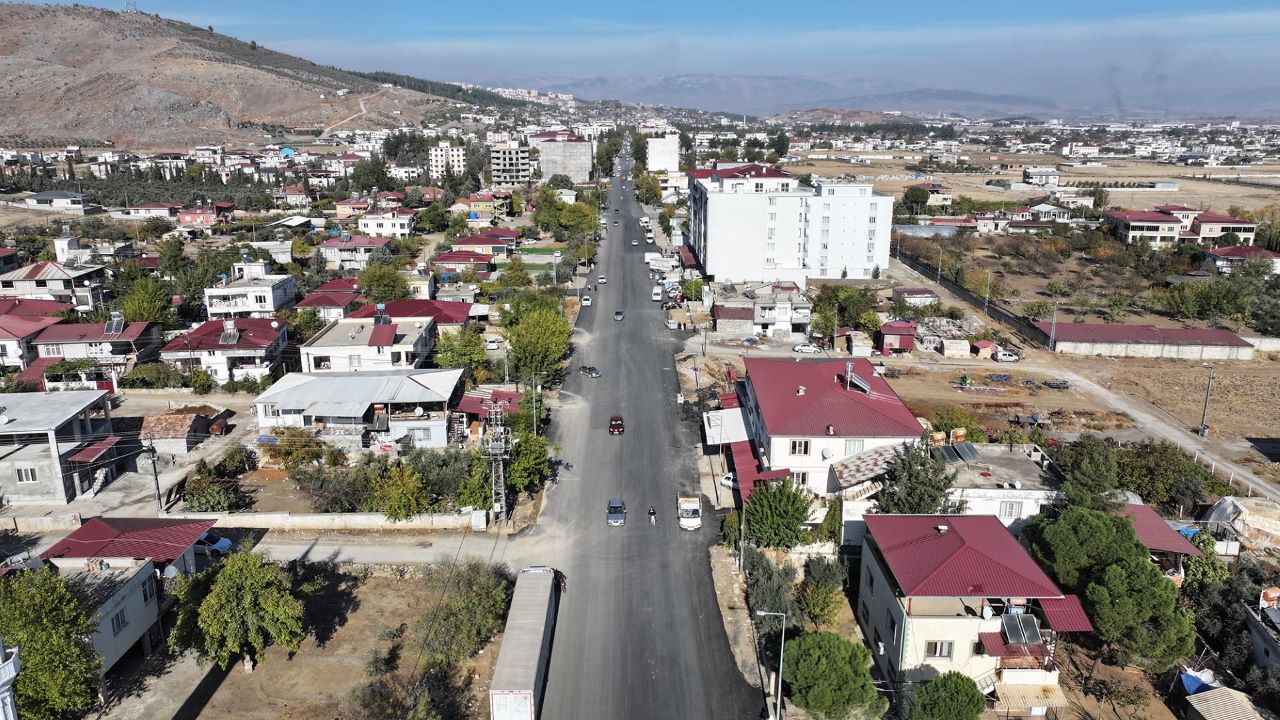 Mahir Ünal Caddesi’ni 11 Milyonluk Yatırımla Yeniledi