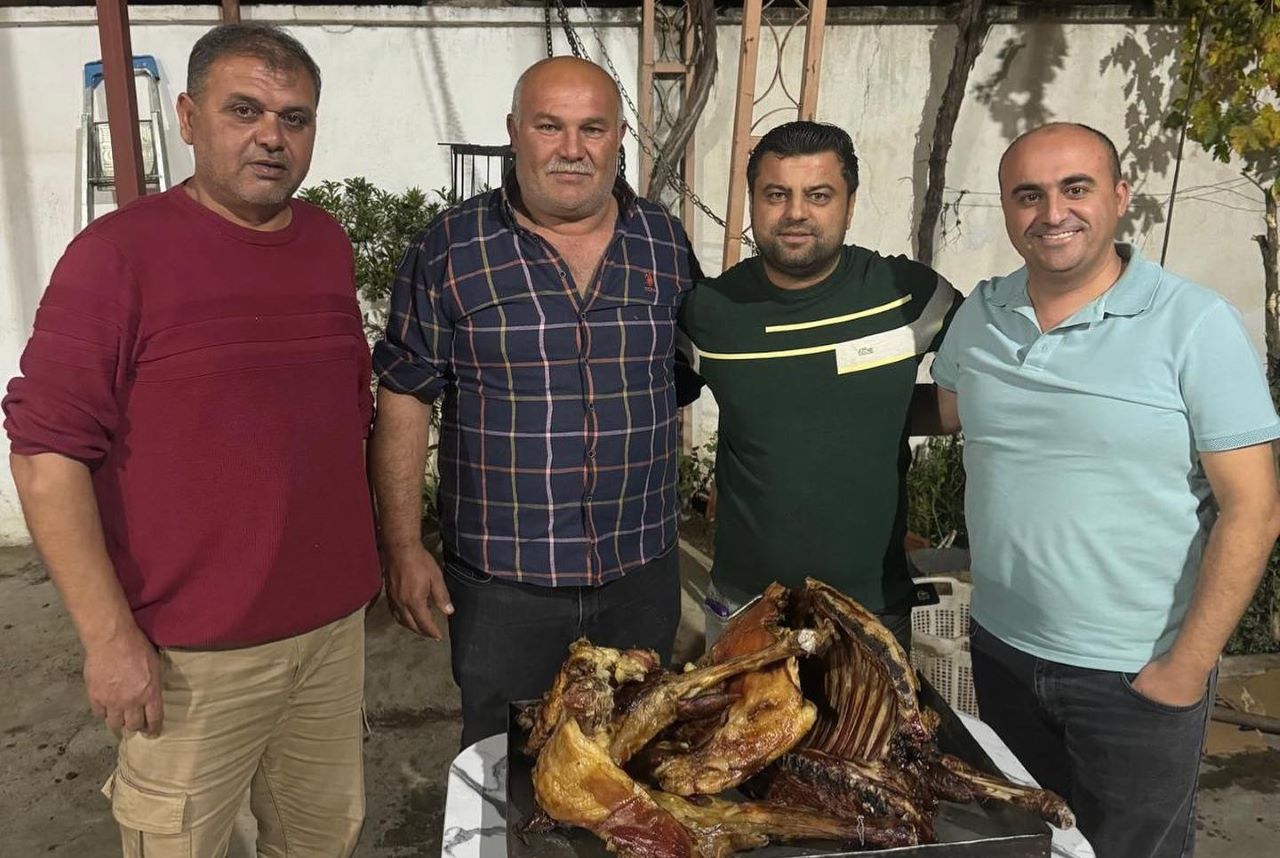 Salihli’de Bir İlki Gerçekleştiren Üyesini Ziyaret Ederek Kutladı