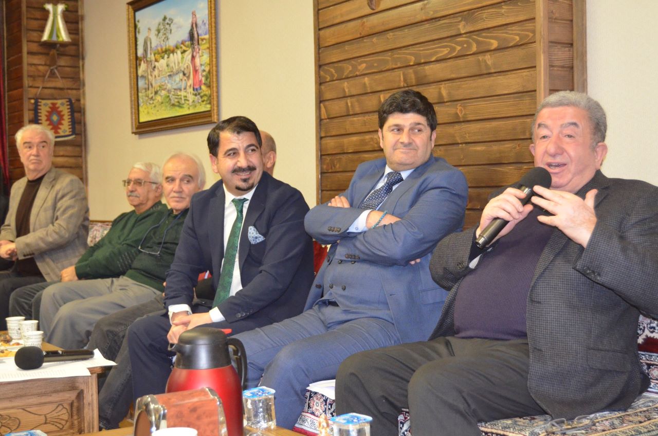 Sivas Turizm Derneği Şiir ve Şehir Sohbetleri Programı Düzenledi