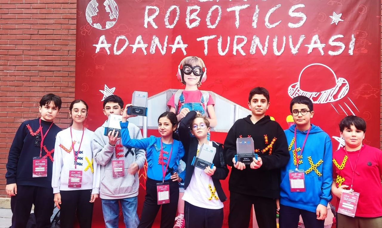 Sanko Okulları Robot Yarışmasıda Birinci Oldu