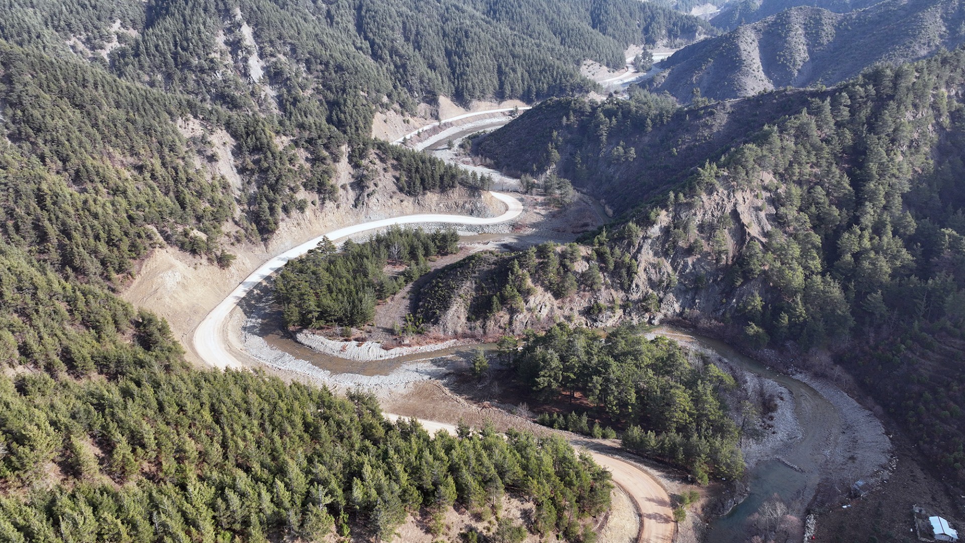 Karasu Yolu Genişletiliyor