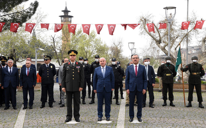 İstiklal Madalyamızı Gurur ve İftiharla Taşıyoruz