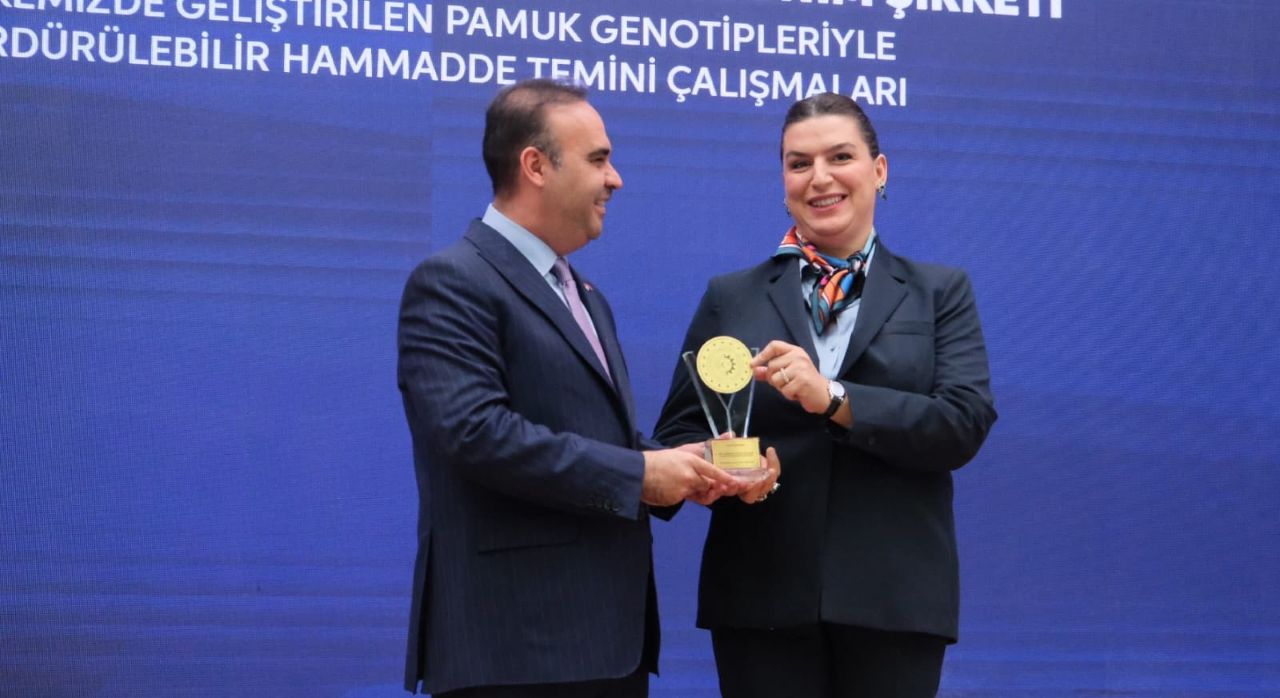 Bugün büyük bir gurur yaşıyoruz.