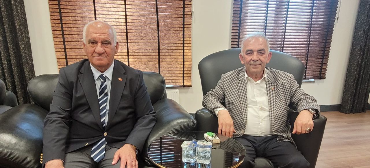 Cüce Narlı'yı Ziyaret Etti !