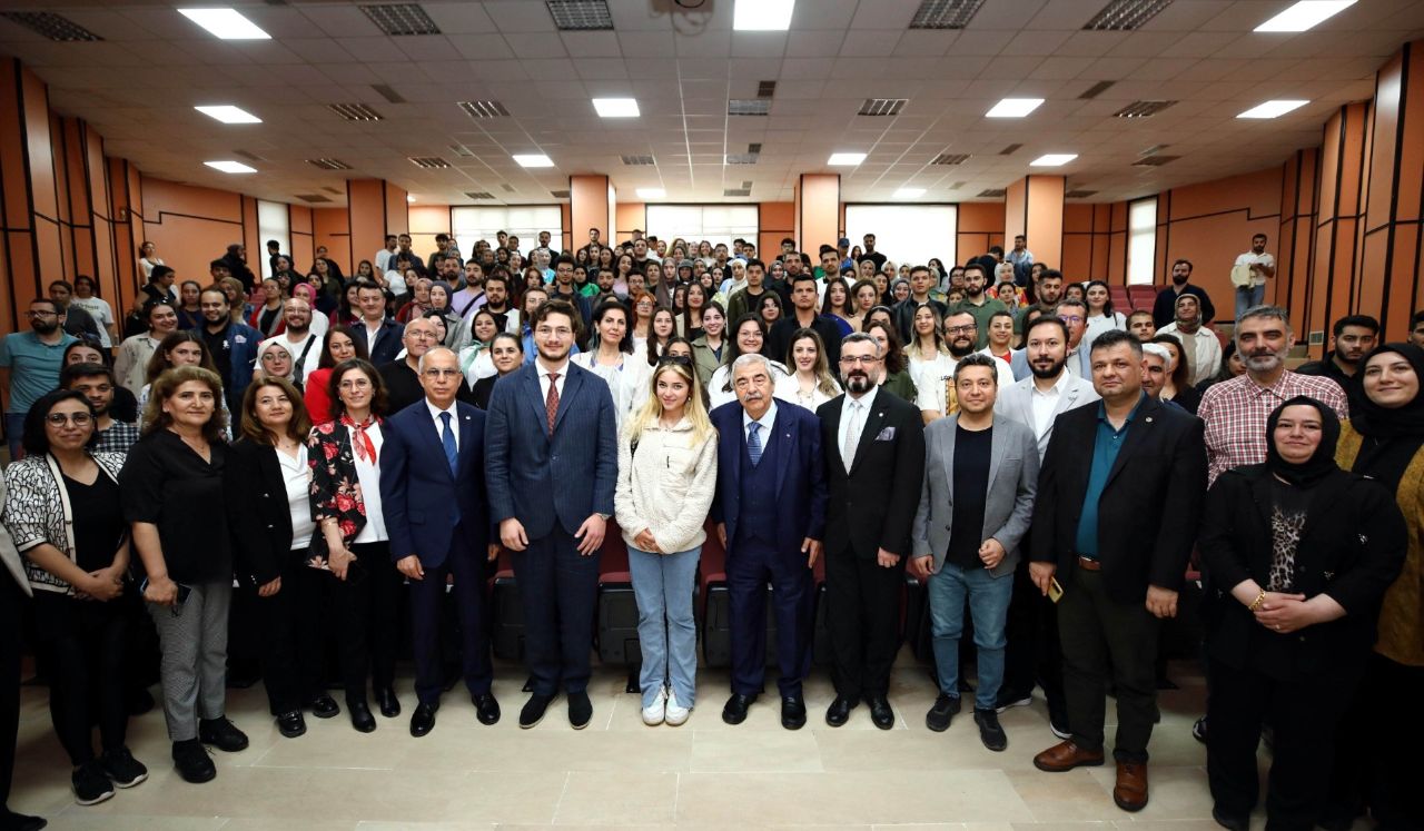 Tekstil Sektörü Sıkıntılı Bir Dönemde Ama Asla Bitmez