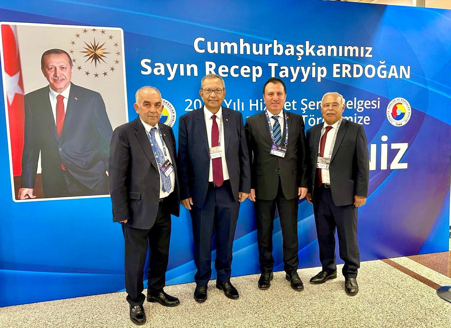 TOBB’dan KMTSO Meclis Başkanı Öksüz’e Hizmet Şeref Belgesi