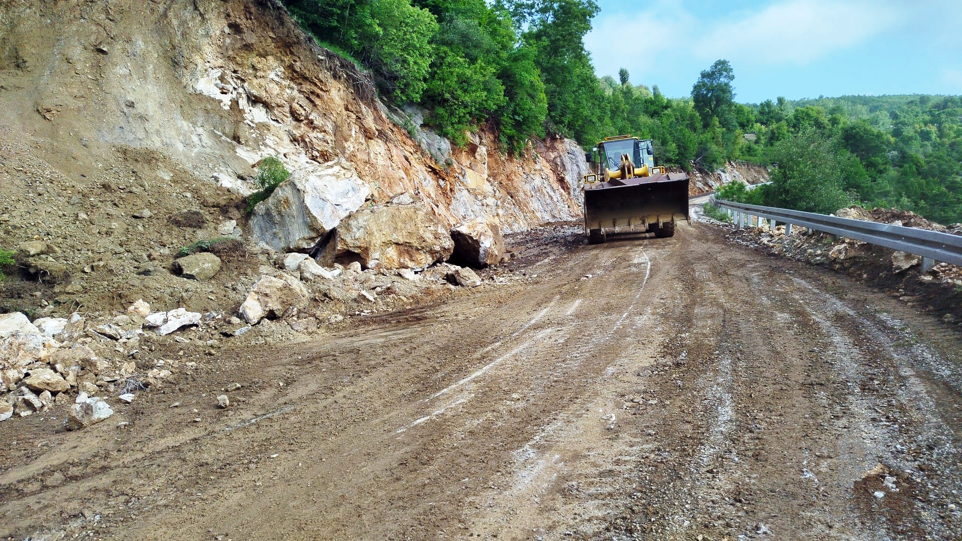 Andırın Kırsalında Yol Hamlesi