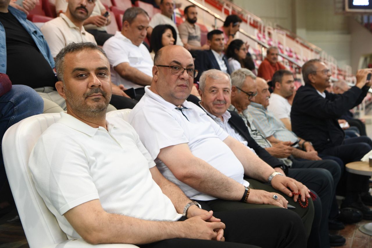 İstiklalspor Taraftarı Toptaş