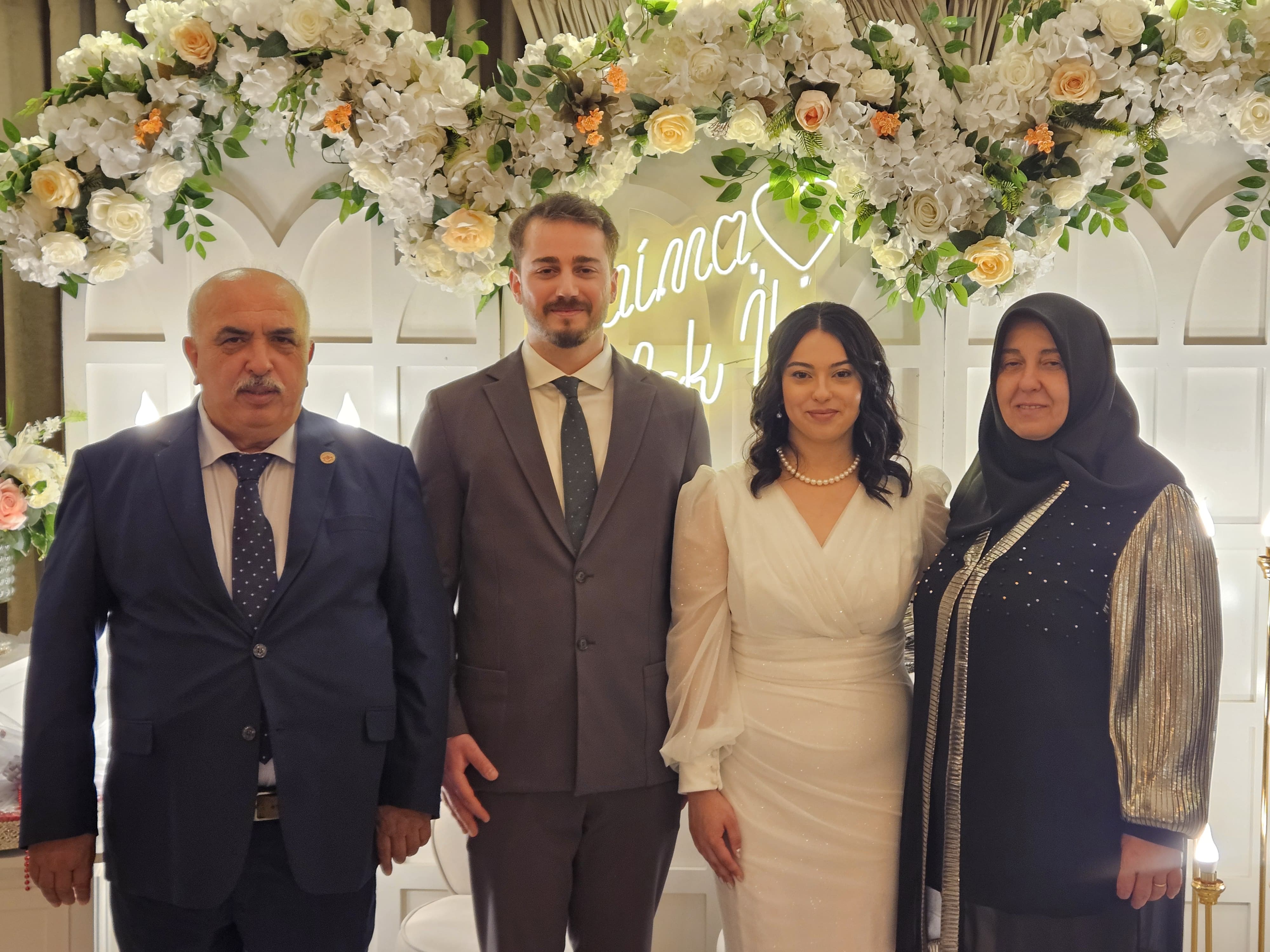 Doğan - Pak ailesinin mutlu günü