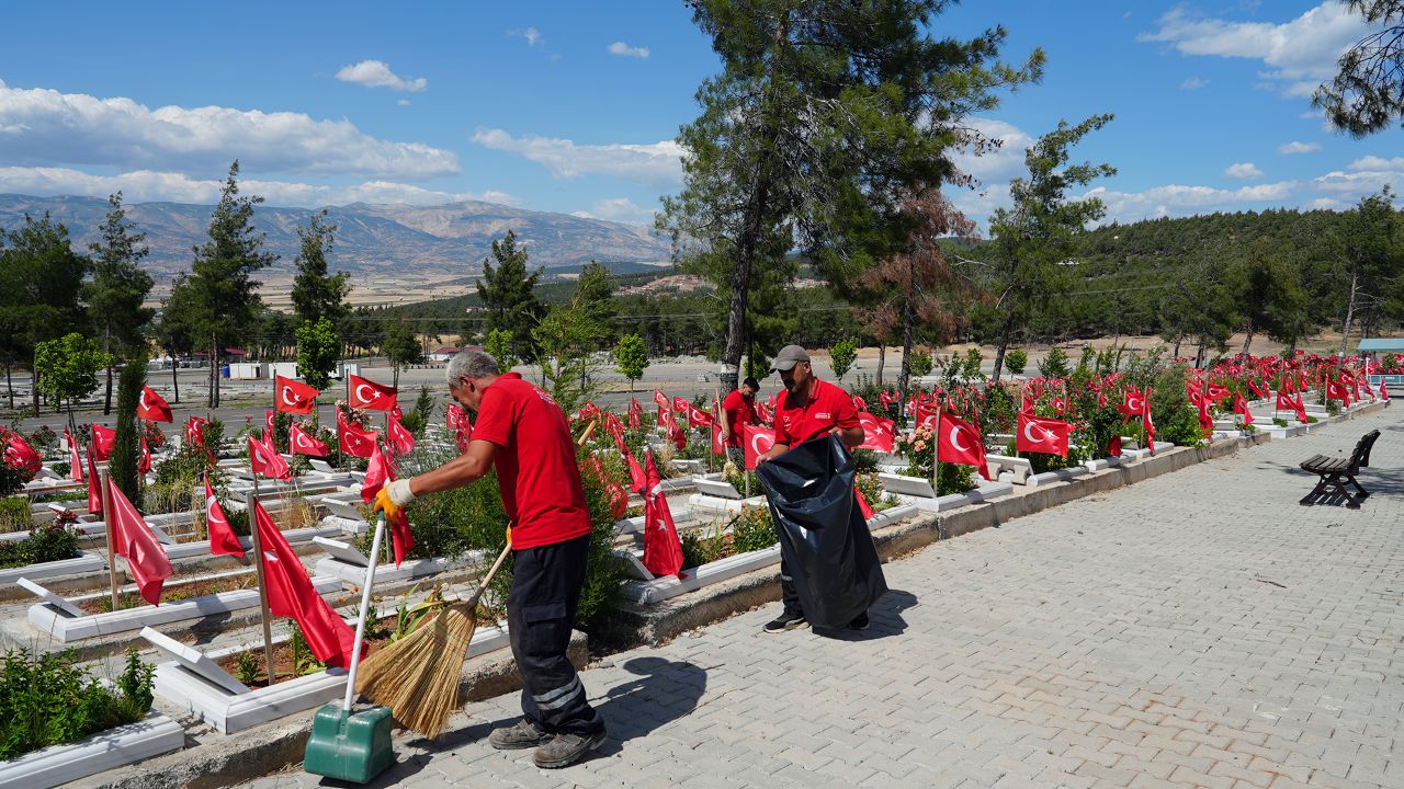 Şeyh Adil ve Kapıçam Bayrama Hazırlanıyor