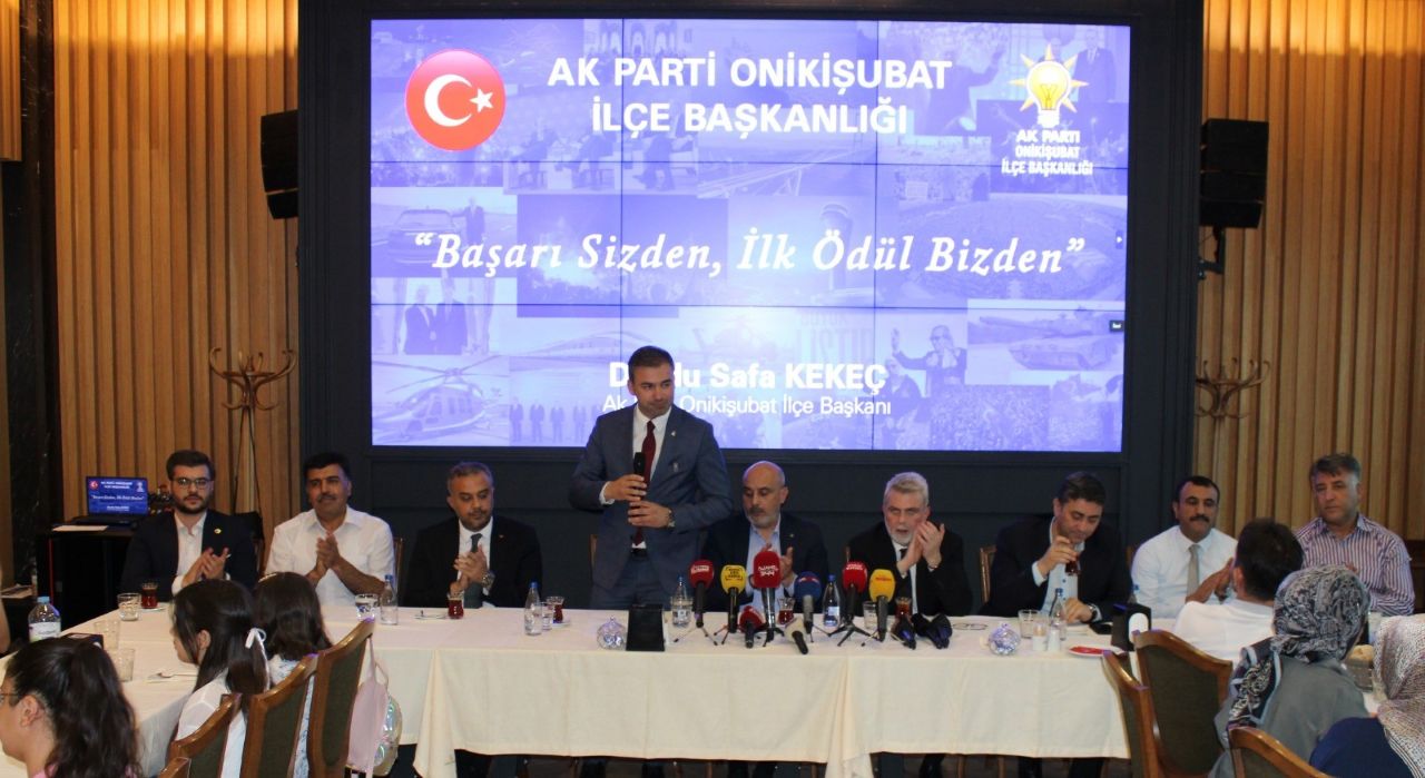 Ak Parti Onikişubat’tan Dereceye Giren Öğrencilere Ödül