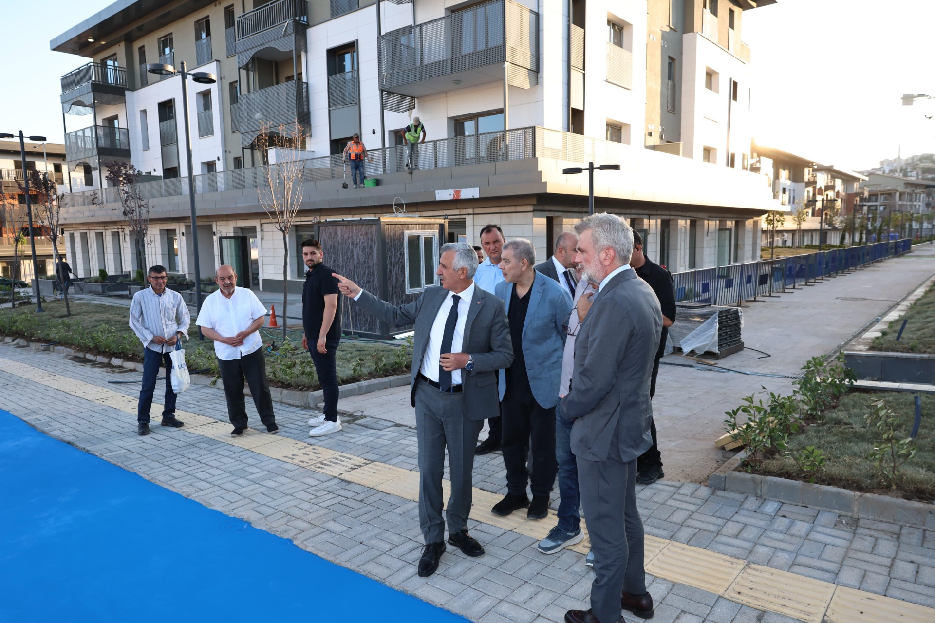 Başkan Görgel, Azerbaycan Mahallesi’nde Yürütülen Çalışmaları İnceledi