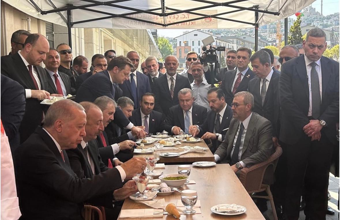 Dondurmayı Hak Ettiler !