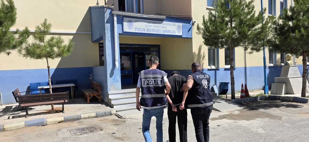 23 Farklı Dosyadan Aranan Şahıs Göksun'da Yakalandı