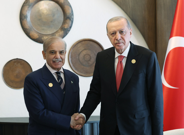 Paakistan Kardeşimiz Şerif
