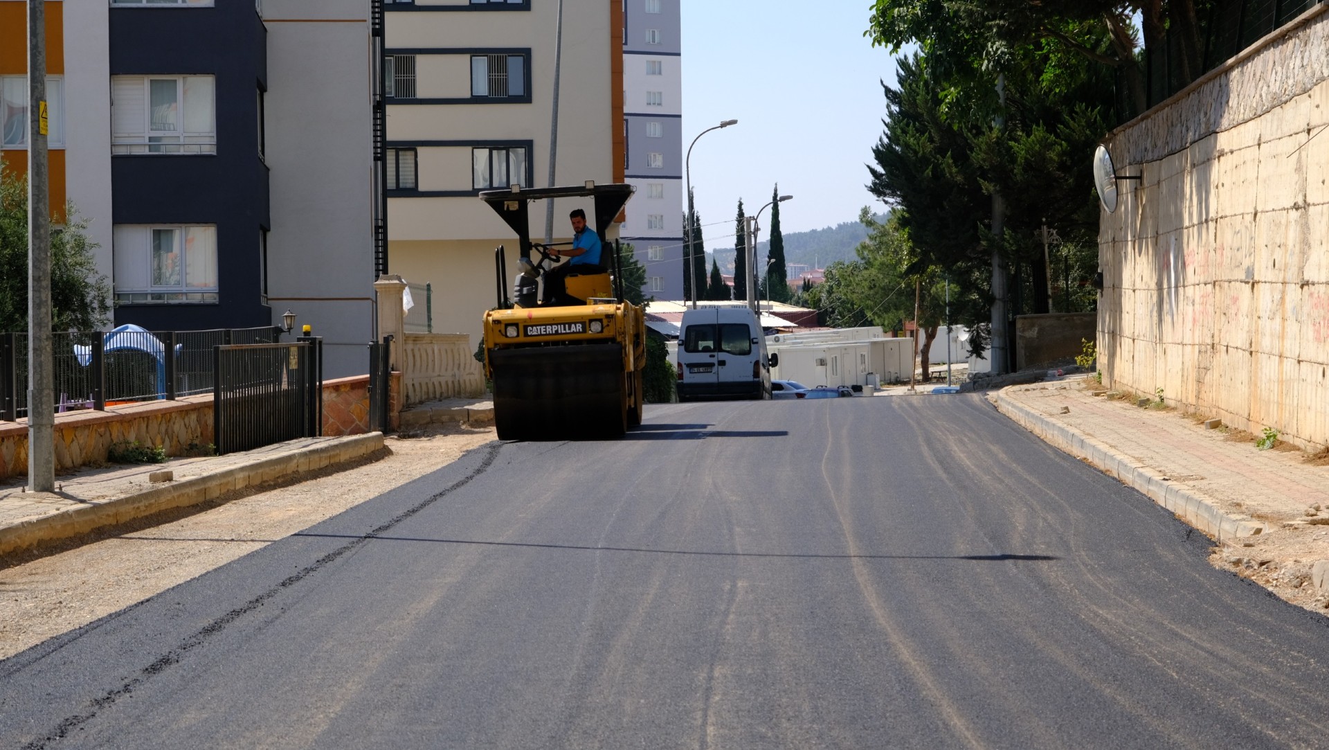 Yirmiikigün Mahallesi’ne Asfalt