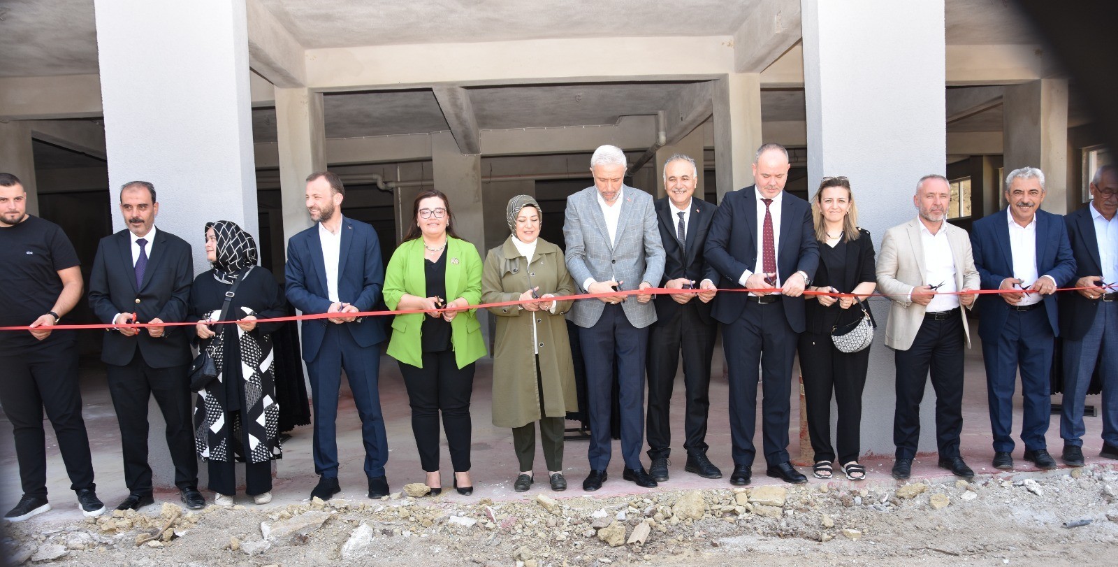Simav Kuşu Belediyesi’nin Yaptığı Sosyal Konutlar Törenle Açıldı