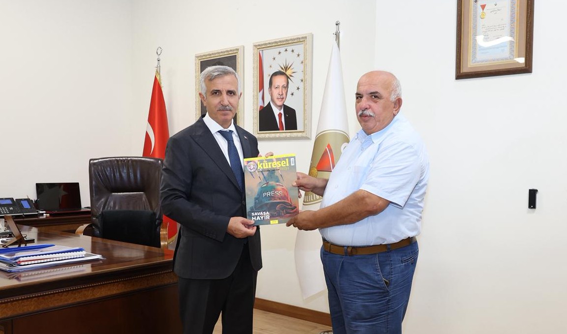 Küresel Medya Dergisi Vali Ünlüer’e Takdim Edildi
