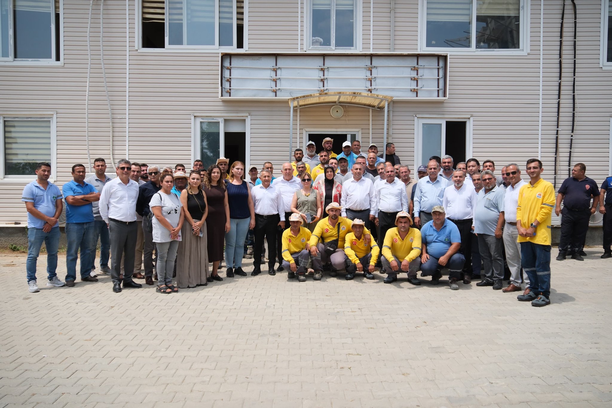 Yumurtalık-Büyükşehir ilçede hız kesmiyor