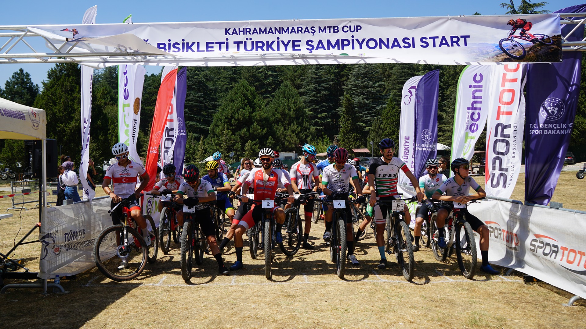 Pedallar Başkonuş’ta Döndü