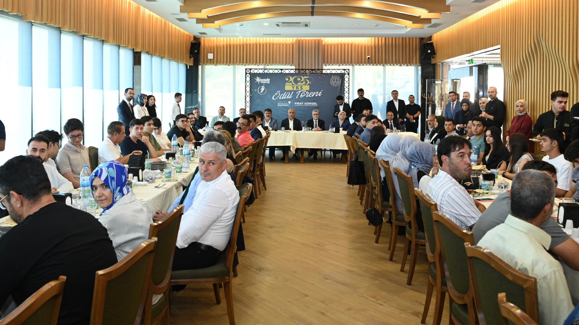 YKS’de Dereceye Giren Öğrencileri