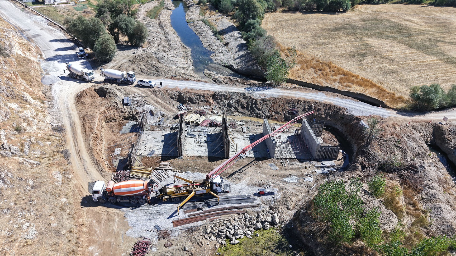 Hacı Ömerli mahallesine köprü