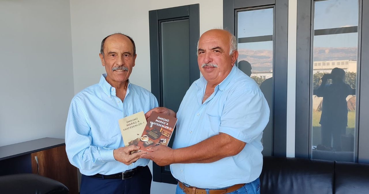 Balcıoğlu’na “Ömrünü Maraş’a Vakfedenler” Kitabı Takdim Edildi