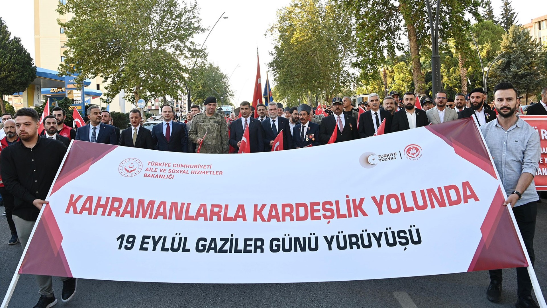 Gaziler Günü Kortej Yürüyüşü Gerçekleştirildi