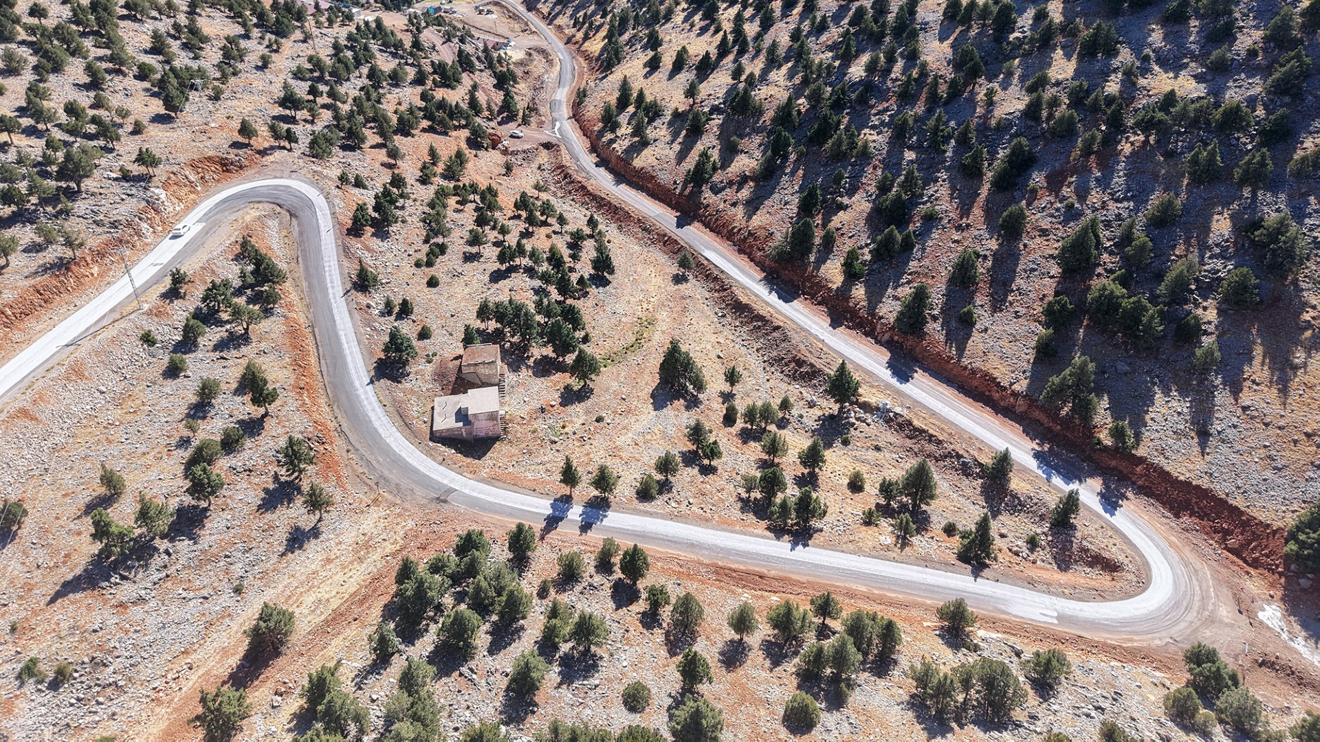 Nurhak Kırsalına Asfalt Yol