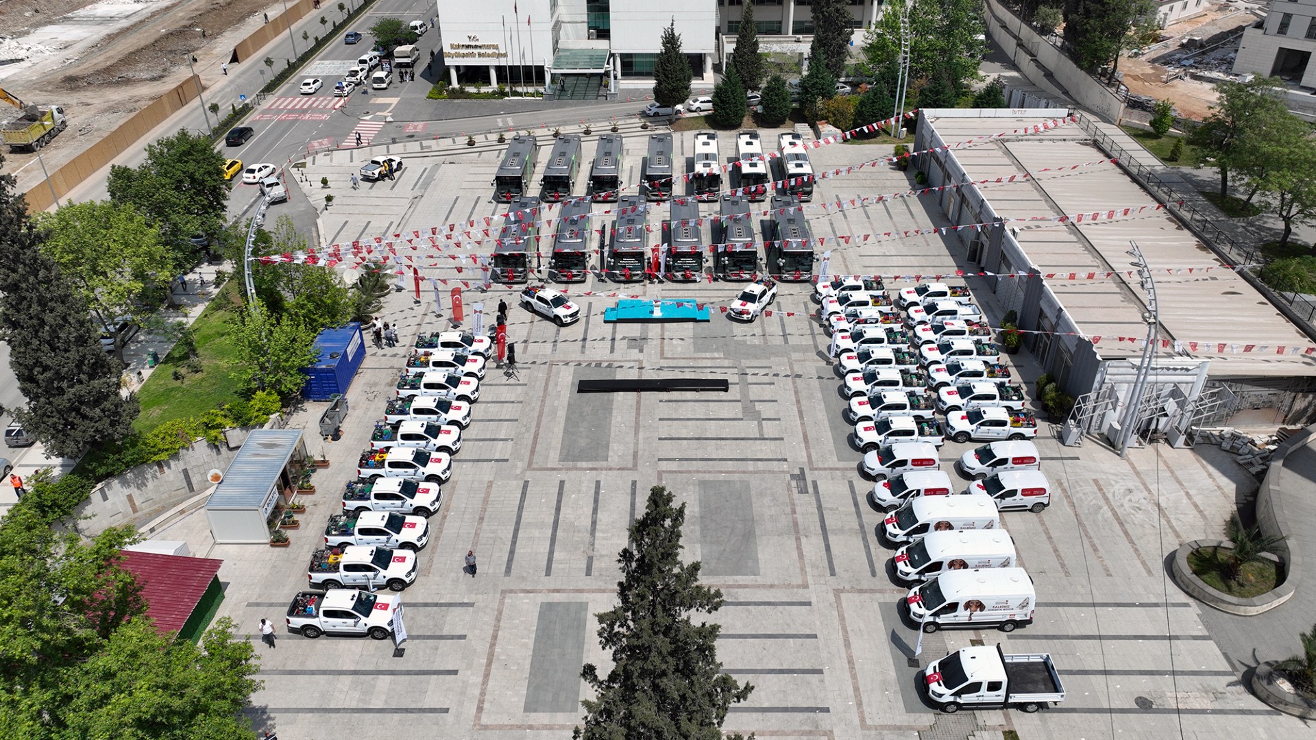 144 Hizmet Aracı Filoya Kazandırıldı