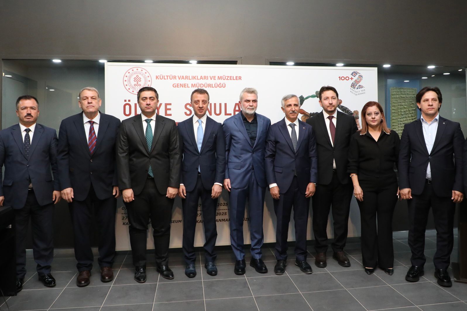 “Ölüye Sunulan Hediye” Sergisi Ziyarete Açıldı