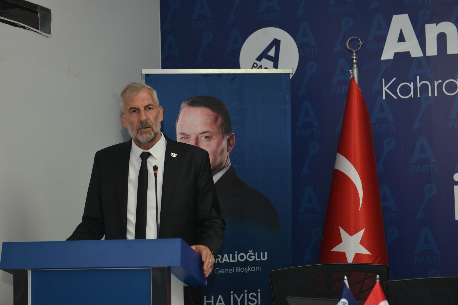 “Gazi Meclisimizde Terör Övgüsüne Asla Geçit Verilemez!”
