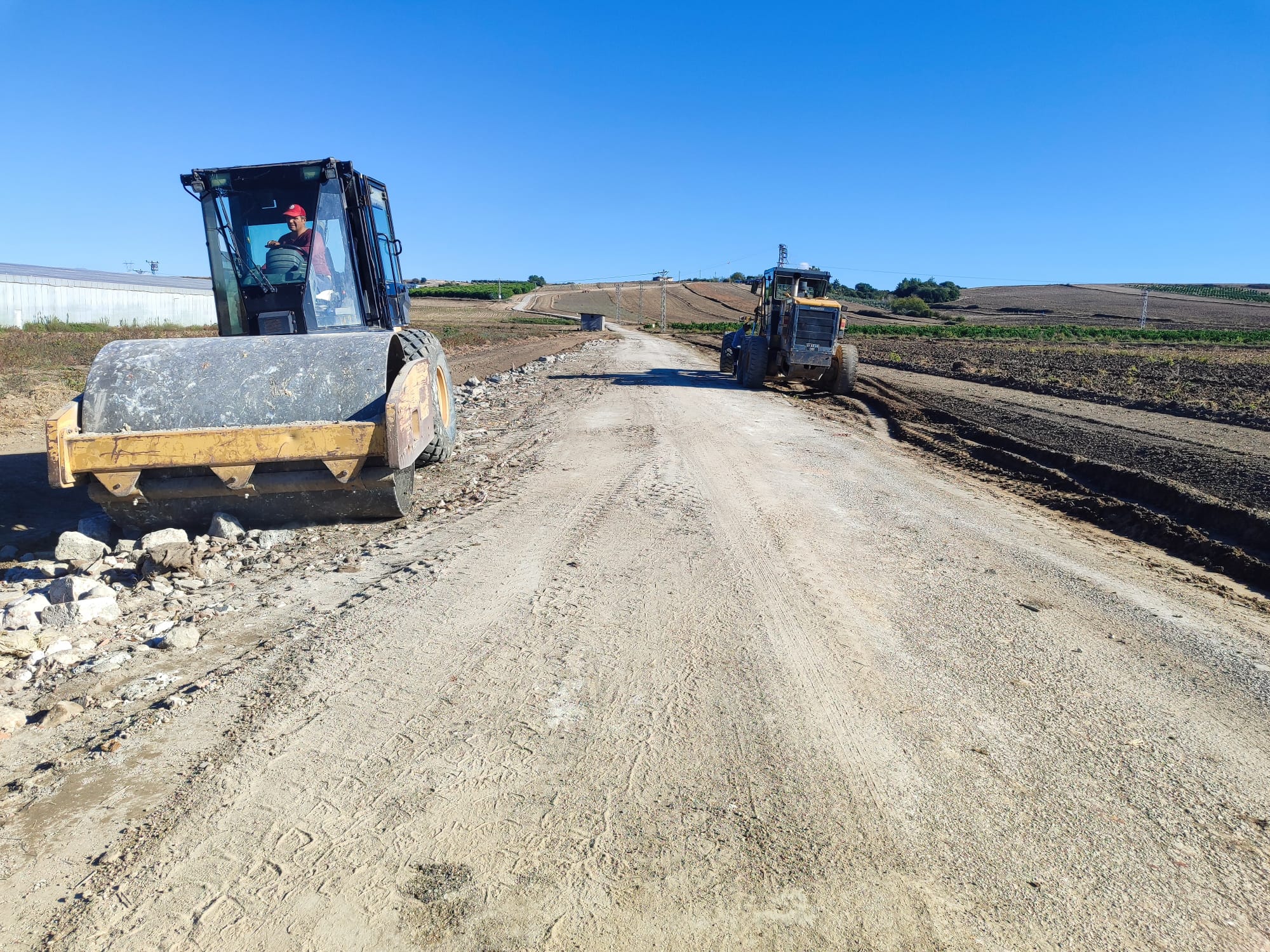 Yumurtalık’ta yollar cıncık gibi oluyor