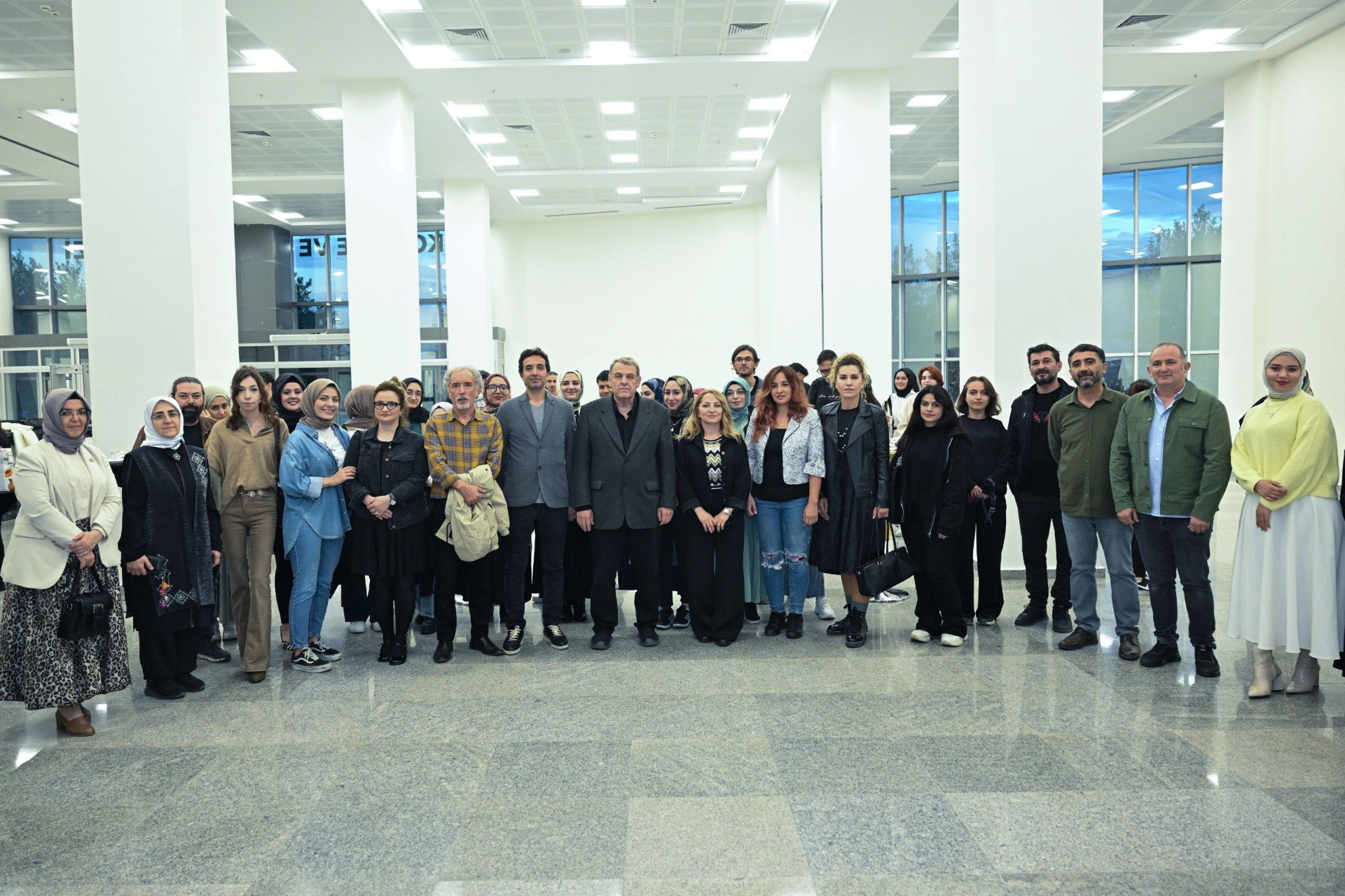 “Deprem” Temalı Sergi KSÜ’de Açıldı