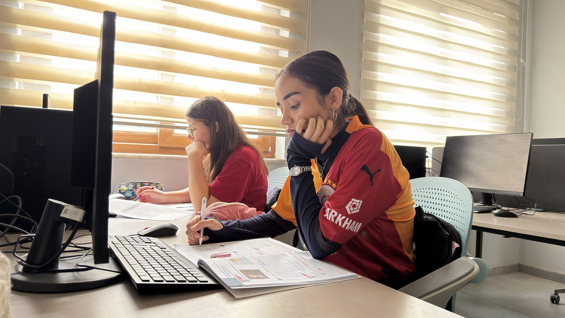 Gençlik Merkezinde  Ders Çalışma