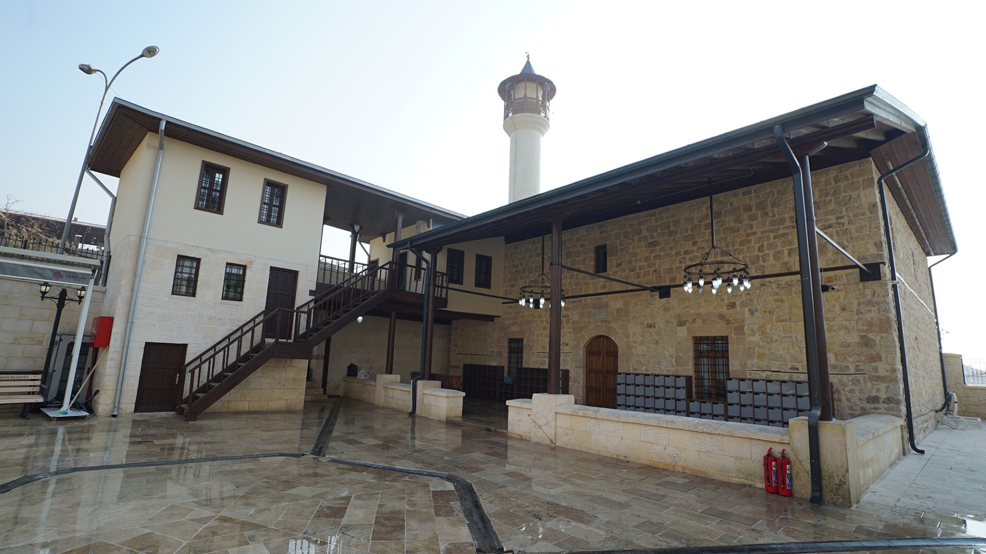 Depremde Ağır Hasar Alan Duraklı Camii, Yeniden İbadete Açıldı