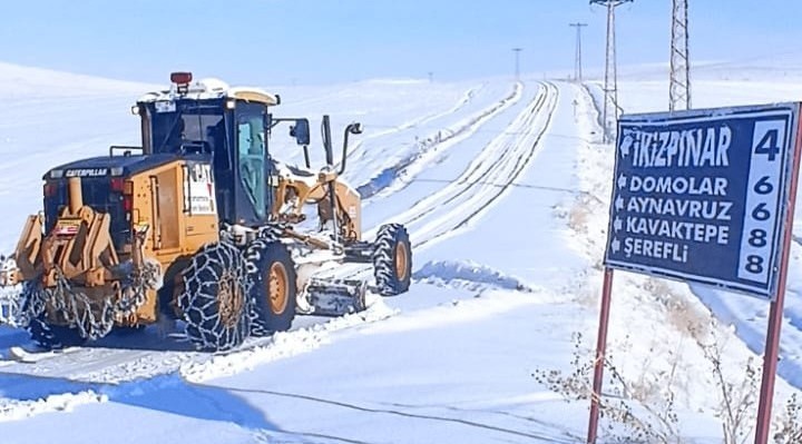 Kuzey İlçelerde 48 Araçla Karla Mücadele