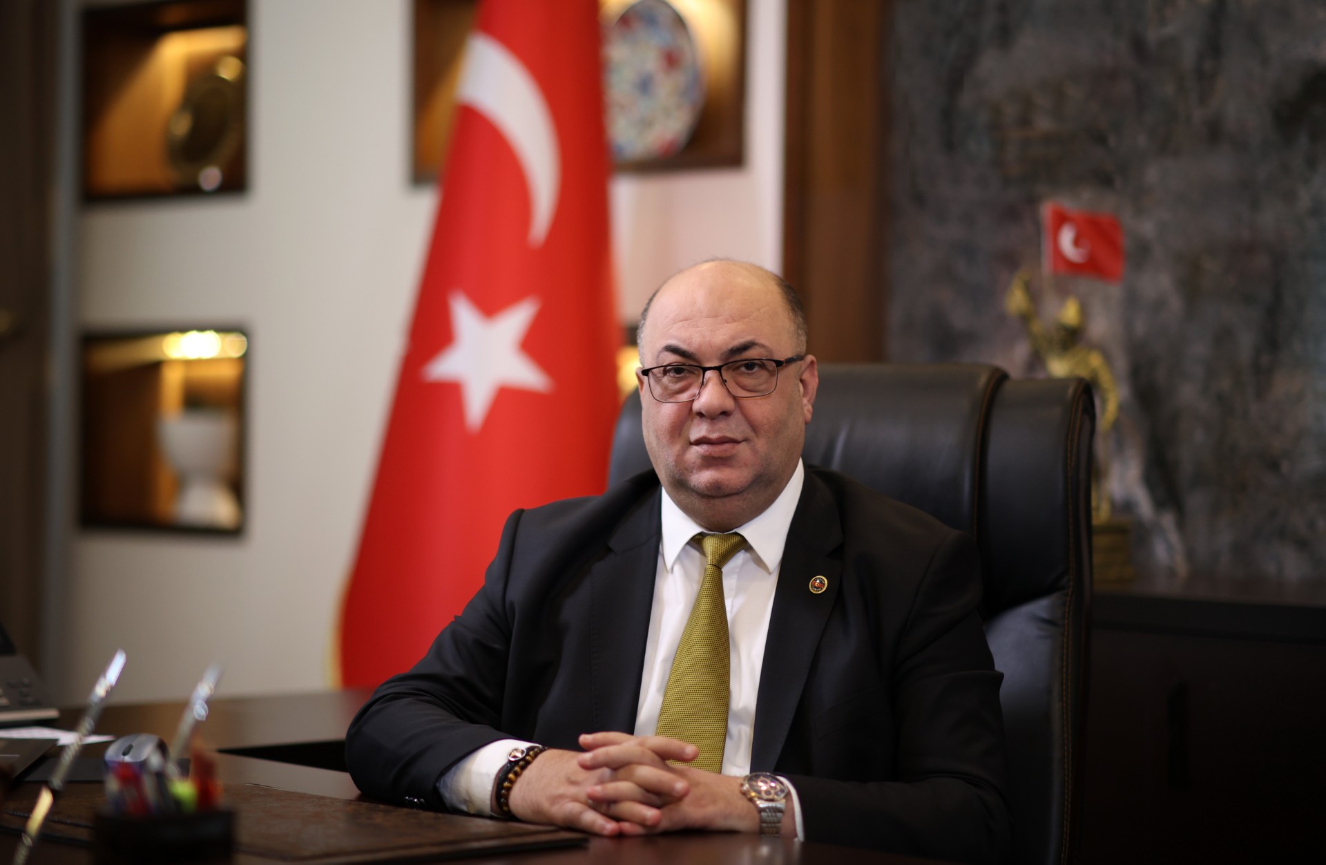 Hayat Bir İp, Dengeyi Kaybeden Düşer