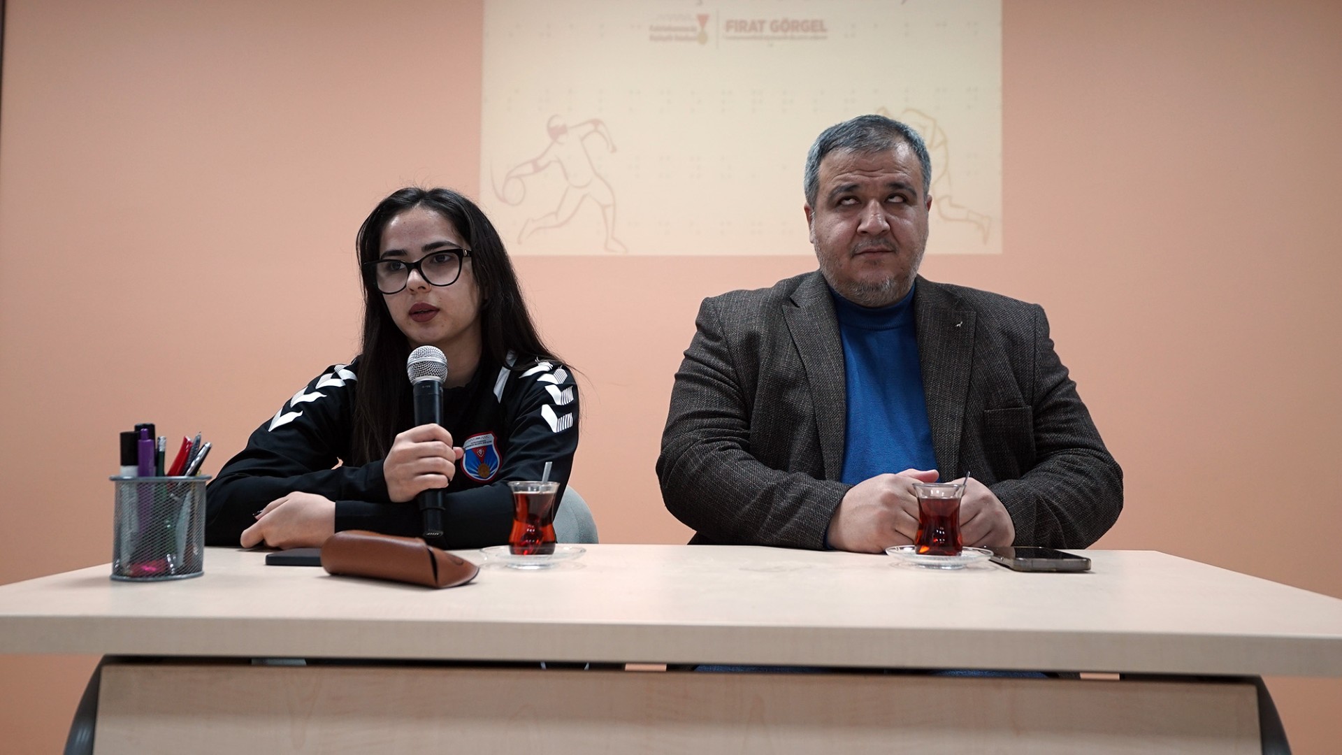 Şampiyon Sporcu Fatma Gül Güler, Gençlerle Deneyimlerini Paylaştı