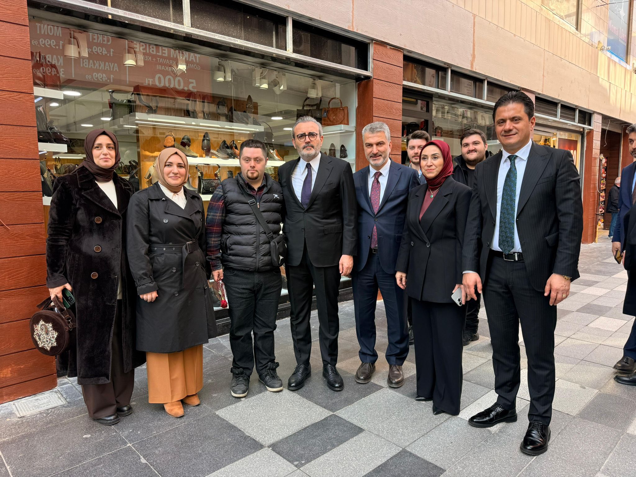 Mahir Ünal Trabzon’da Gönüllere Dokundu