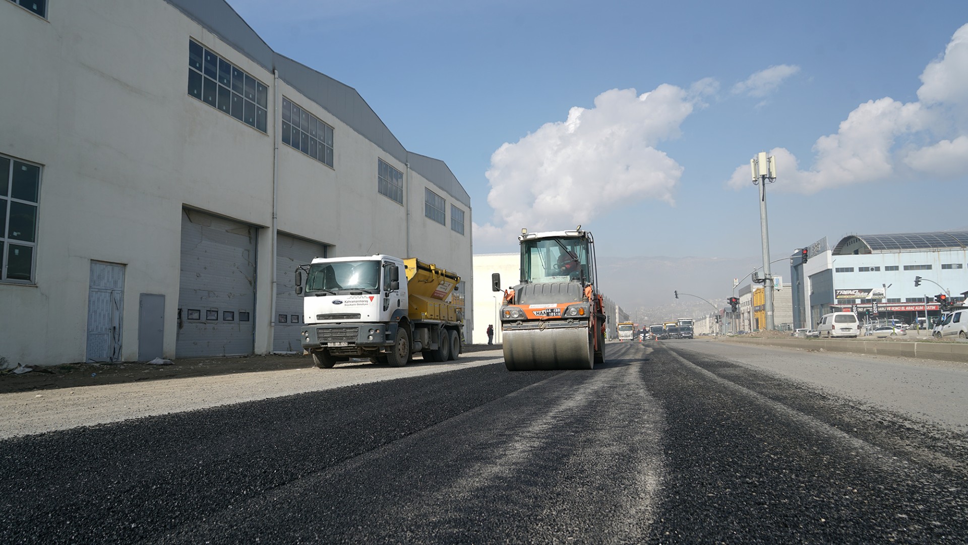 Sanayi de Asfalt Çalışması