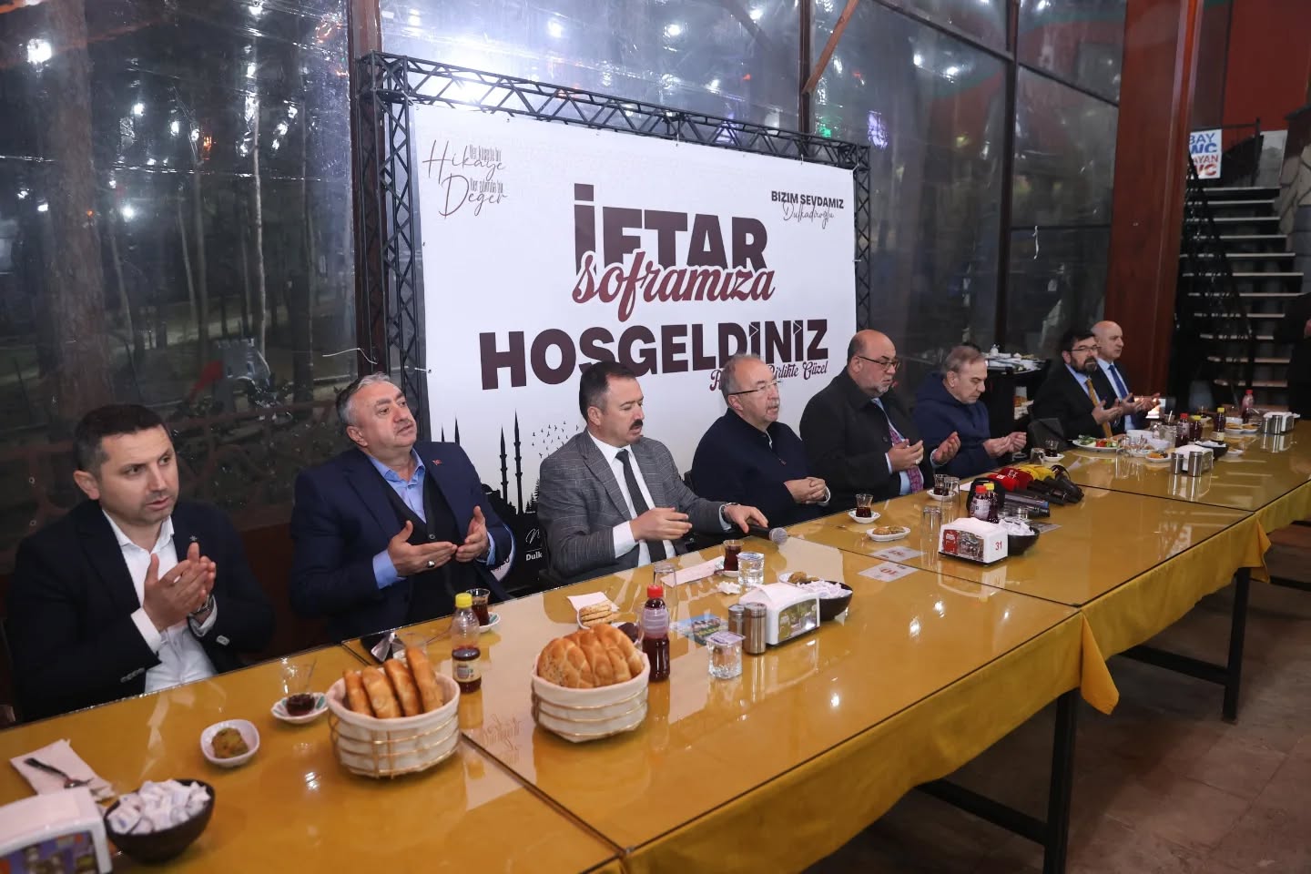 Mehmet Akpınar Basın Mensuplarıyla İftarda Buluştu